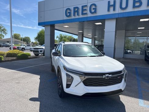 Used 2024 Chevrolet Trax RS w/ Driver Confidence Package image 38