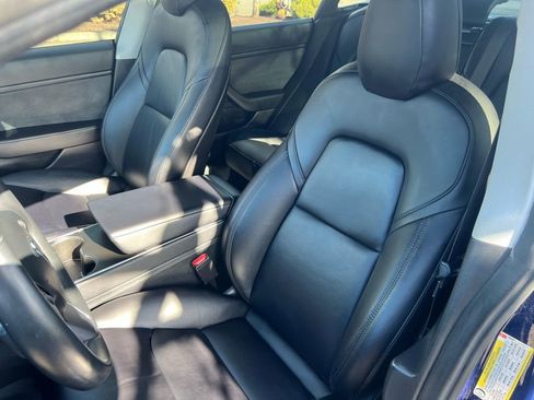 Used 2018 Tesla Model 3 image 11