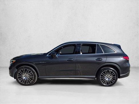 Used 2024 Mercedes-Benz GLC 300 image 9