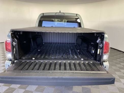 Used 2023 Toyota Tacoma TRD Sport w/ Technology Package AWD/4WD image 8