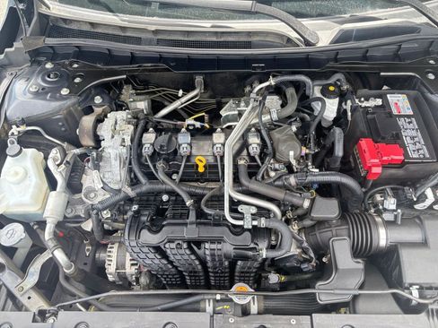Used 2025 Nissan Altima 2.5 SV FWD image 31