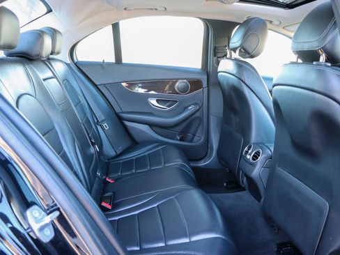 Used 2018 Mercedes-Benz C 300 4MATIC Sedan image 26