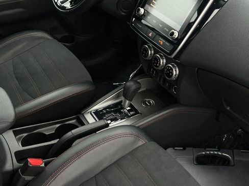 Used 2024 Mitsubishi Outlander Sport 2.0 SE image 14