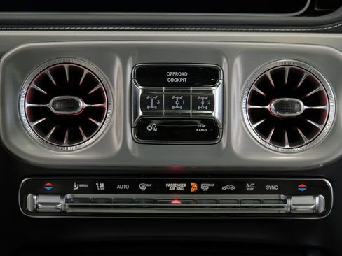 Used 2025 Mercedes-Benz G 63 AMG 4MATIC image 56