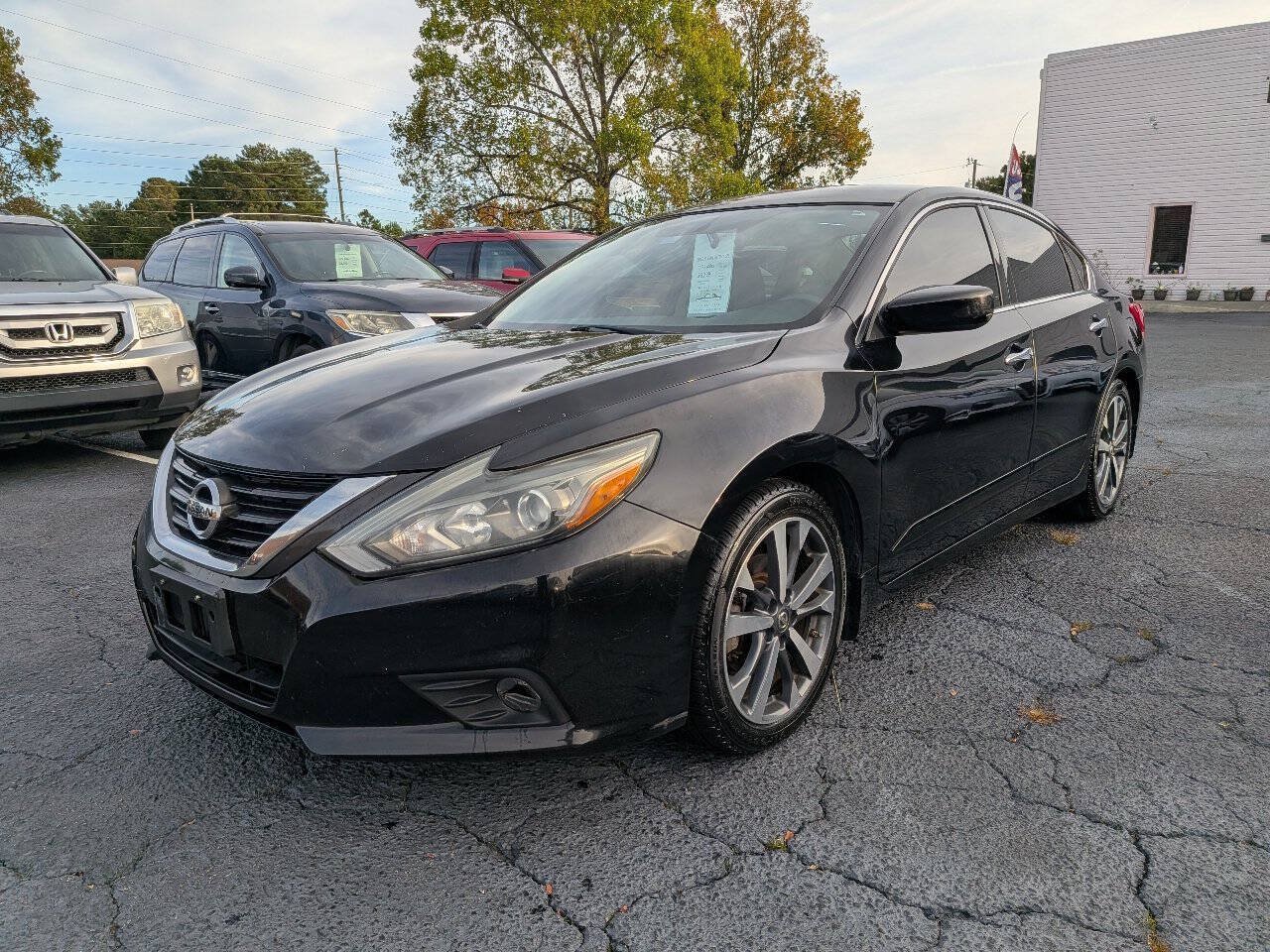 Used 2016 Nissan Altima 2.5 SR FWD image 4