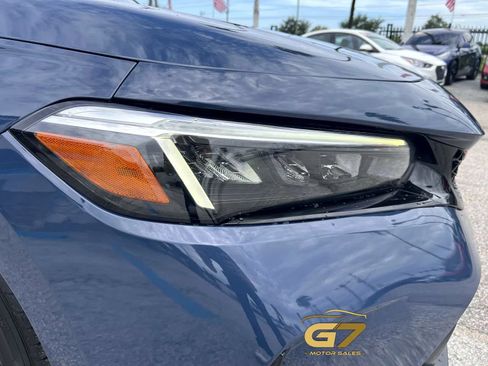 Used 2025 Honda Civic Sport image 10