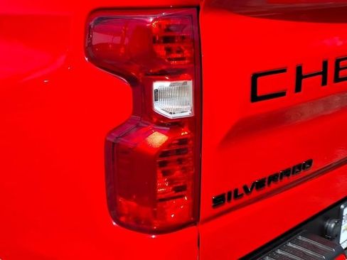 Used 2024 Chevrolet Silverado 1500 Custom w/ Dark Appearance Package AWD/4WD image 10
