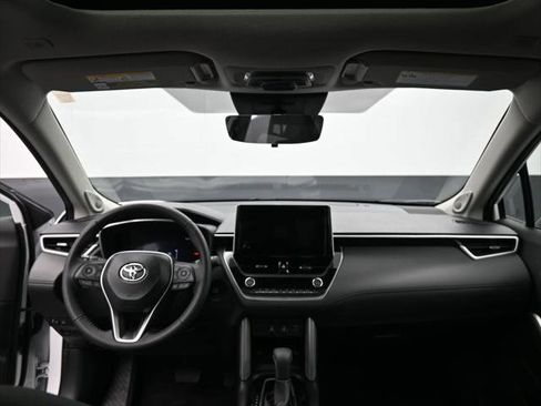 Certified 2025 Toyota Corolla Cross XLE w/ Convenience Package AWD/4WD image 28