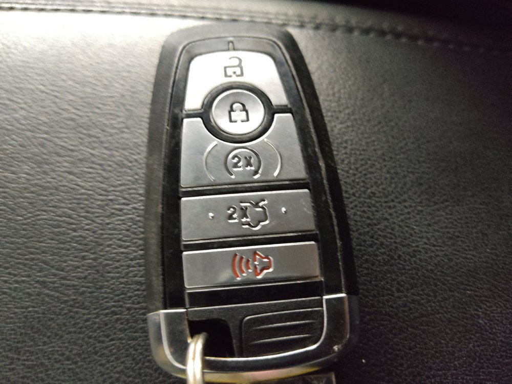 Used 2019 Ford Edge SEL w/ Equipment Group 201A AWD/4WD image 32