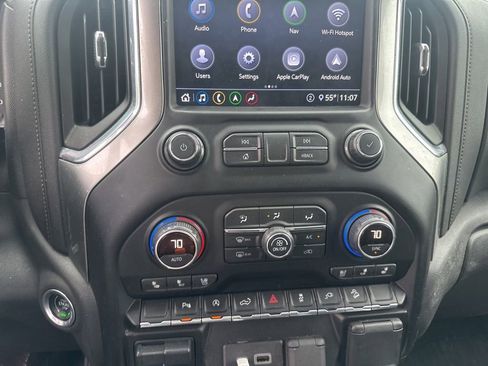 Used 2020 Chevrolet Silverado 1500 LTZ AWD/4WD image 20