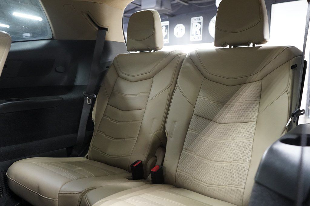 Used 2020 Cadillac XT6 Premium Luxury w/ Platinum Package FWD image 23