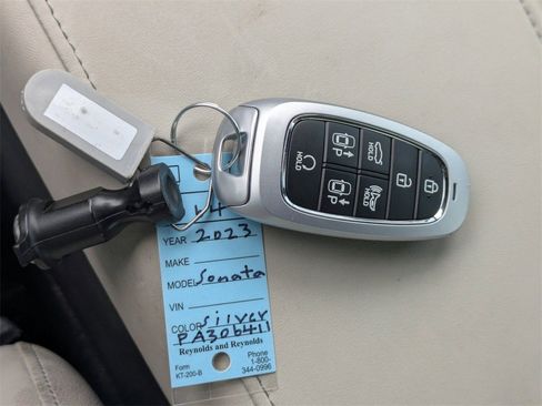 Used 2023 Hyundai Sonata Limited image 34
