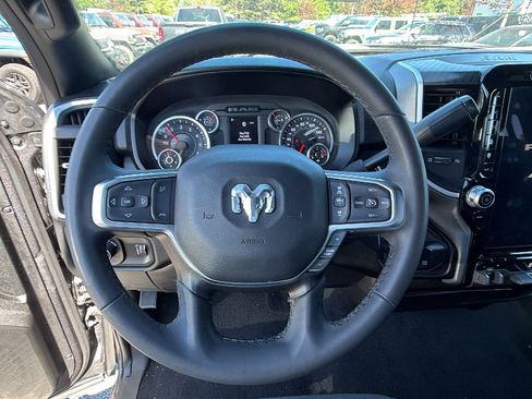 Certified 2025 RAM 2500 Big Horn AWD/4WD image 26
