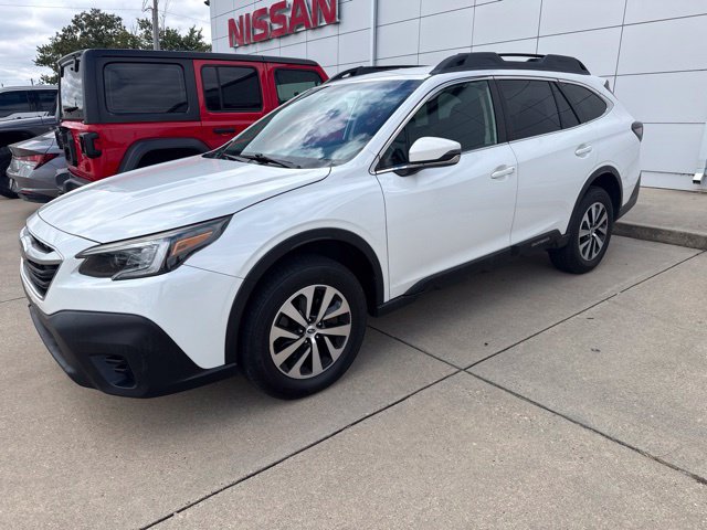 Used 2020 Subaru Outback Premium AWD/4WD image 2