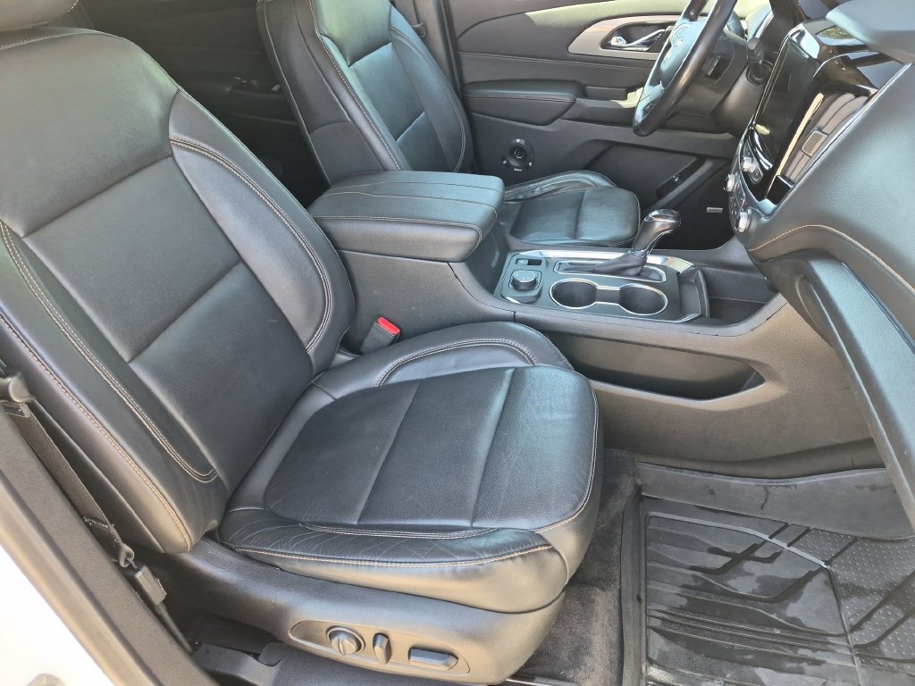 Used 2019 Chevrolet Traverse RS w/ LPO, Floor Liner Package AWD/4WD image 22