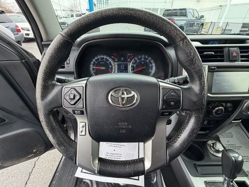Used 2016 Toyota 4Runner SR5 Premium image 24