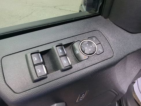 Used 2019 Ford F150 XLT w/ Equipment Group 302A Luxury AWD/4WD image 14
