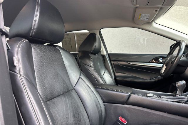 Used 2023 Nissan Maxima SV w/ Floor Mat Group FWD image 15
