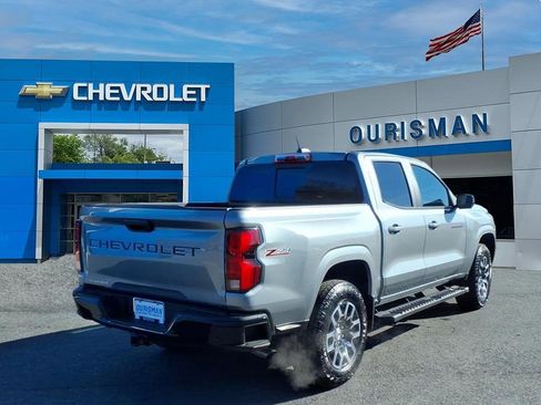 Used 2025 Chevrolet Colorado Z71 w/ Technology Package image 3