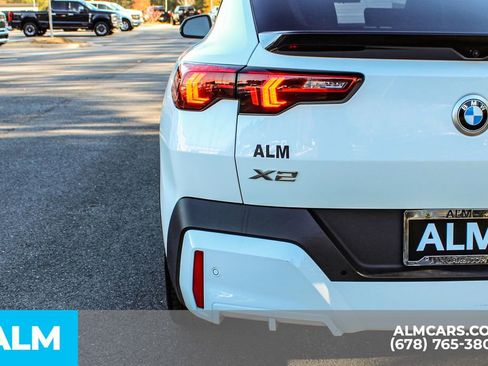 Used 2025 BMW X2 xDrive28i image 12