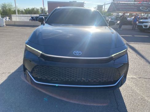 Used 2026 Toyota Crown Limited image 3