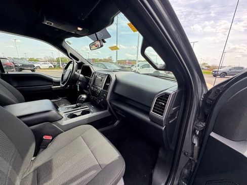 Used 2017 Ford F150 XLT w/ Equipment Group 302A Luxury AWD/4WD image 16
