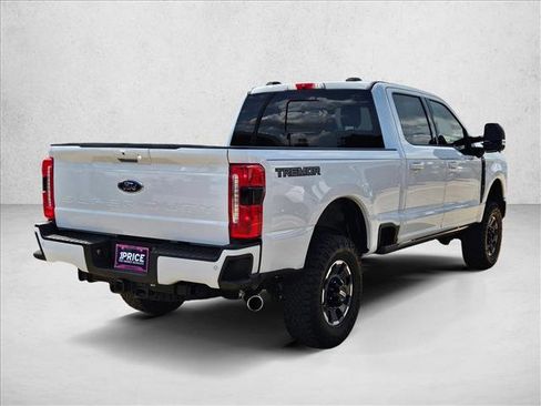 Used 2024 Ford F250 Lariat w/ Lariat Ultimate Package AWD/4WD image 3