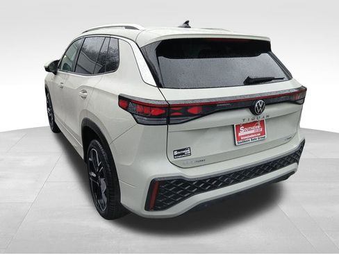 New 2026 Volkswagen Tiguan SEL R-Line image 3