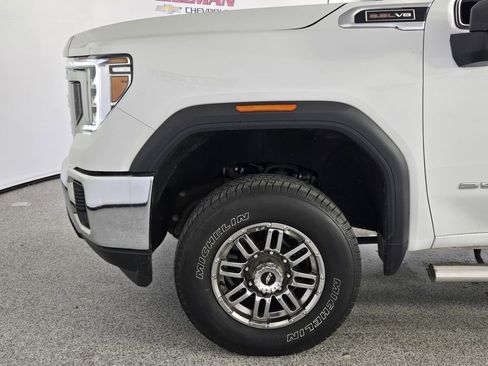 Used 2022 GMC Sierra 2500 SLE w/ SLE Convenience Package AWD/4WD image 8