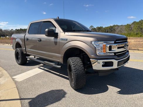 Used 2020 Ford F150 XLT w/ Equipment Group 301A Mid image 17