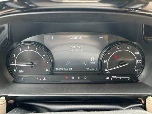 Used 2022 Lincoln Corsair AWD w/ Premium Package image 2