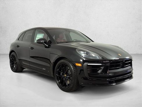 New 2026 Porsche Macan GTS image 8