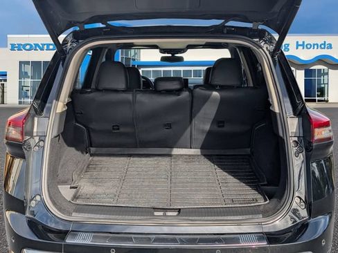 Used 2024 Nissan Rogue Platinum w/ Platinum Premium Package FWD image 10