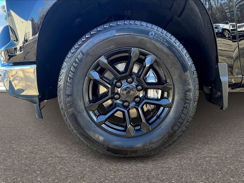 Used 2025 Chevrolet Silverado 1500 LT image 25