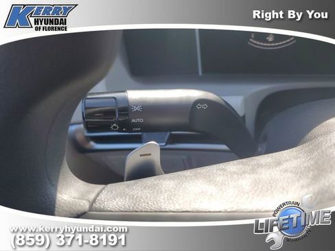 New 2026 Hyundai Tucson Blue SE image 25