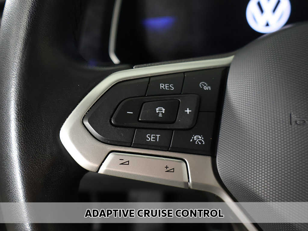 Used 2023 Volkswagen Jetta SE FWD image 3