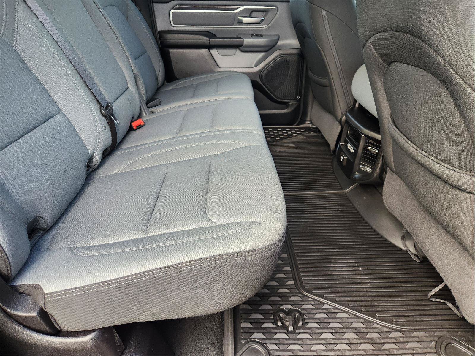 Used 2020 RAM 1500 Big Horn AWD/4WD image 30