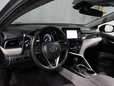 Certified 2022 Toyota Camry LE FWD image 11
