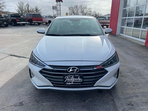 Used 2019 Hyundai Elantra SE w/ Cargo Package image 3