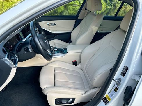 Used 2019 BMW 330i xDrive Sedan AWD/4WD image 11