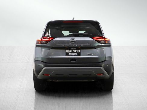 Used 2023 Nissan Rogue SV w/ SV Premium B Package image 4