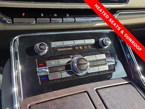Used 2022 Lincoln Navigator Reserve image 21