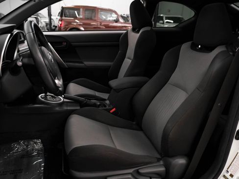 Used 2014 Scion tC FWD image 26