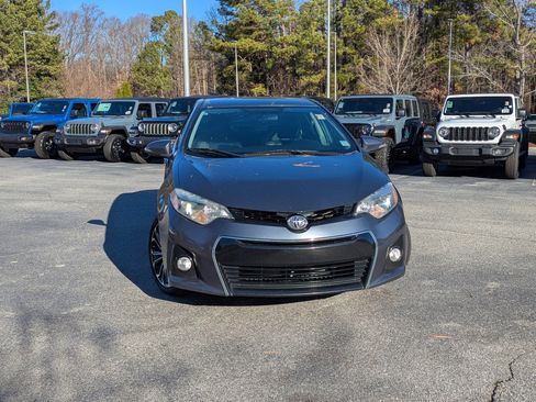 Used 2016 Toyota Corolla S image 2