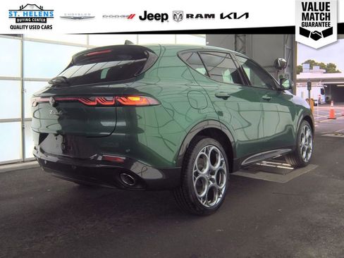 Used 2024 Alfa Romeo Tonale Veloce AWD/4WD image 12