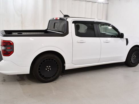 Used 2025 Ford Maverick Lobo AWD/4WD image 11