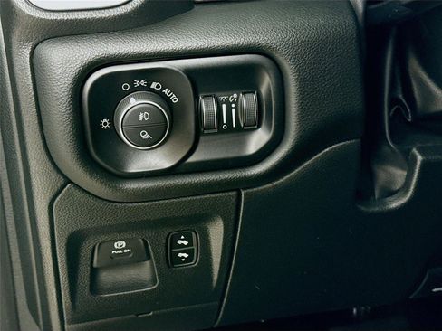 Used 2025 RAM 1500 Big Horn image 10