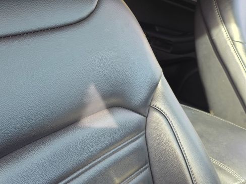 Used 2023 Ford Edge SEL image 21