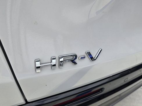 Used 2025 Honda HR-V EX-L image 14