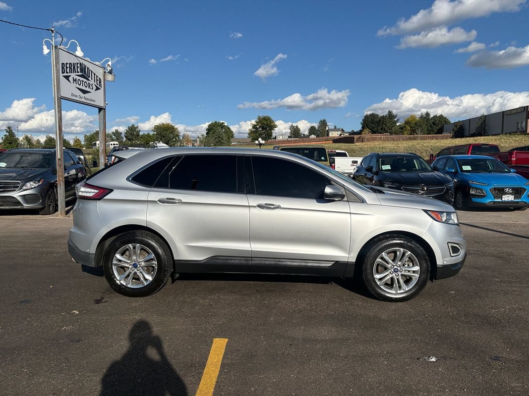 Used 2016 Ford Edge Titanium w/ Equipment Group 302A AWD/4WD image 2
